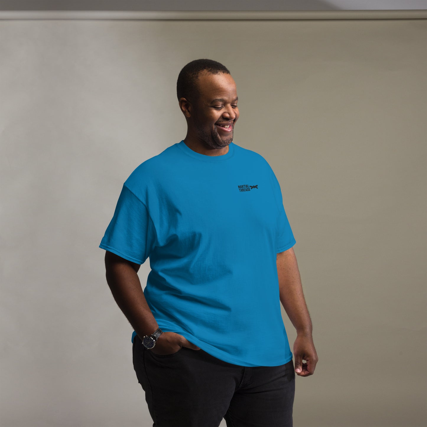 La camiseta de rango (cinturón negro)