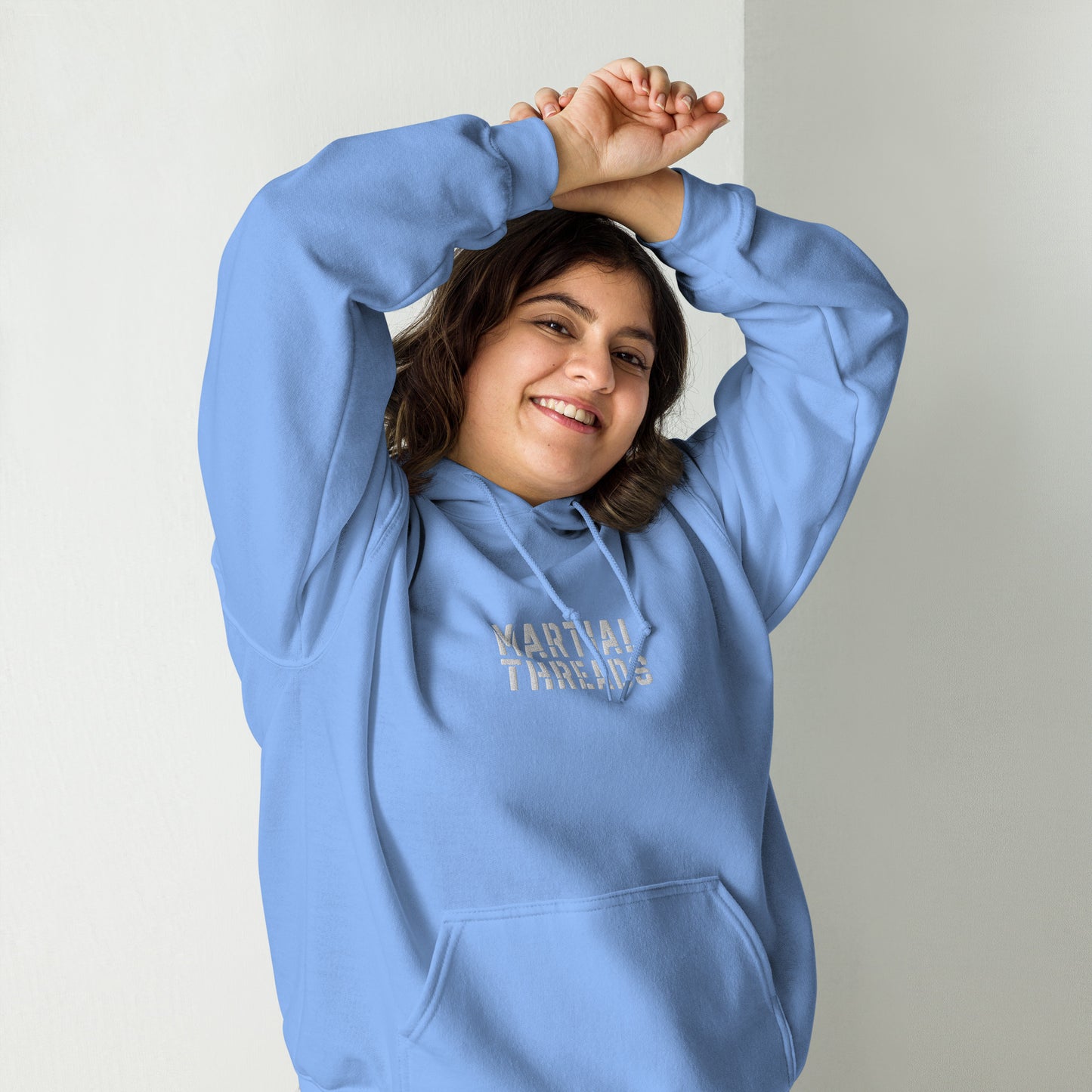 La sudadera con capucha marcial