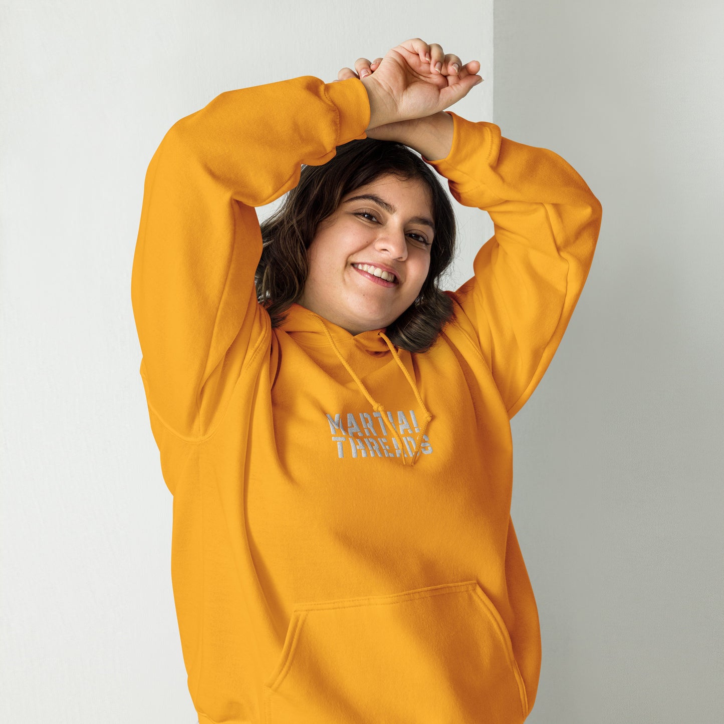 La sudadera con capucha marcial